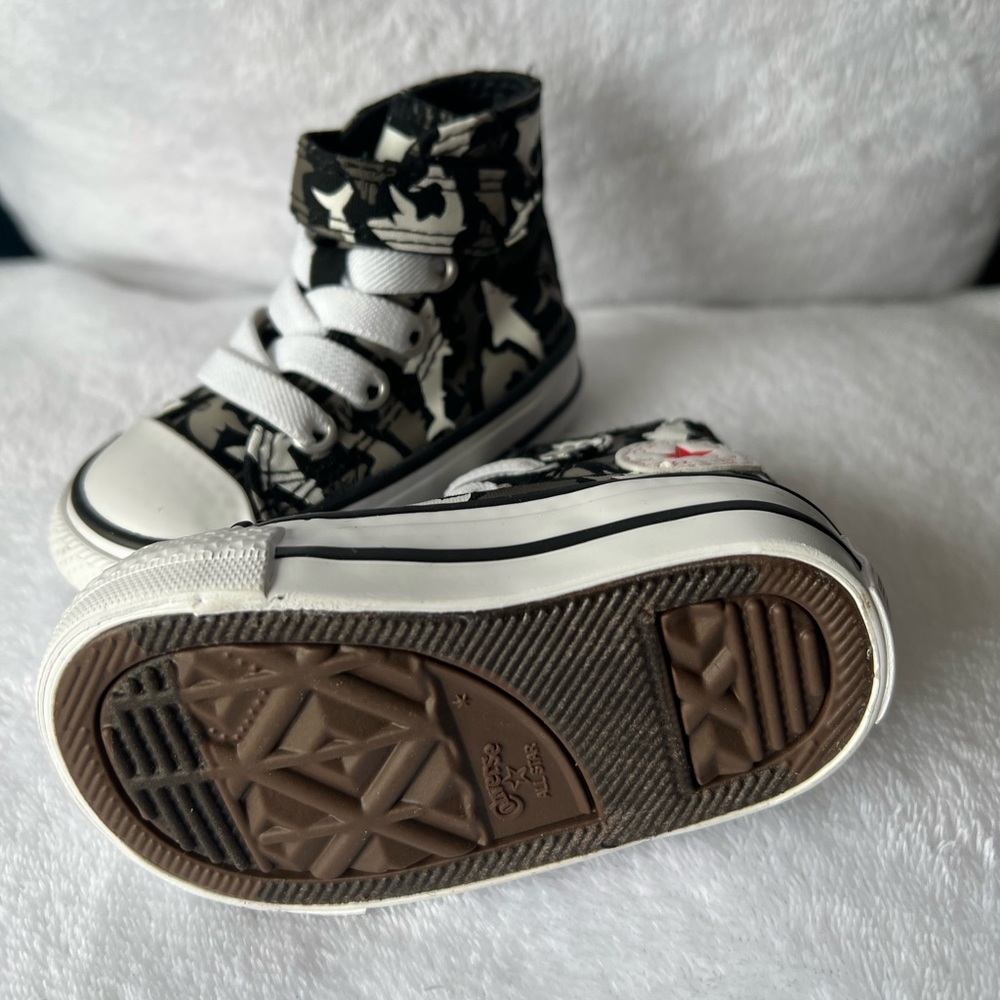 Converse Shark Bite Black,Grey, White